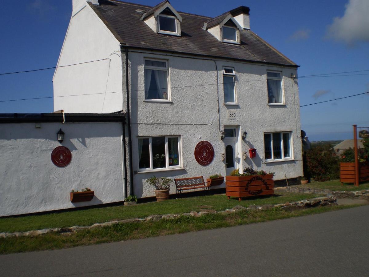 Sportsmans Lodge Bed And Breakfast Amlwch Esterno foto